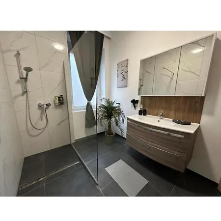 Honor Nest Neu * リンツ