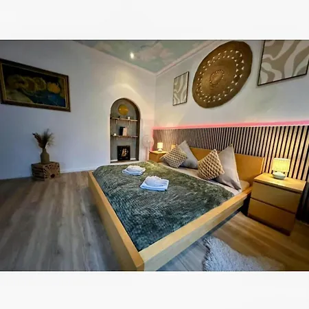 Honor Nest Neu Apartment